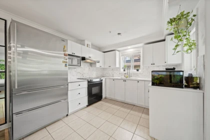 Kitchen Photo of 303 8115 121a Street, Surrey, BC