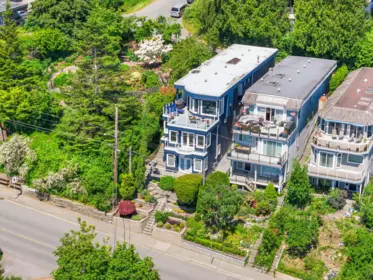 15507 Columbia Avenue, White Rock, BC, White Rock — Single Family Residence for sale