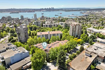 Backyard Photo of 411 128 W 8th Street, North Vancouver, BC