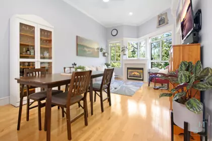 411 128 W 8th Street, North Vancouver, BC, North Vancouver — Apartment/Condo for sale