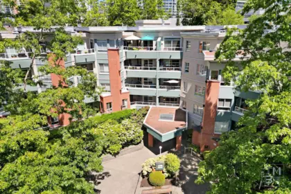 411 128 W 8th Street, North Vancouver, BC, North Vancouver — Apartment/Condo for sale