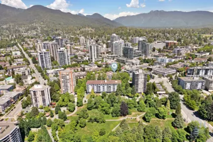 Garden / Landscaping Photo of 411 128 W 8th Street, North Vancouver, BC