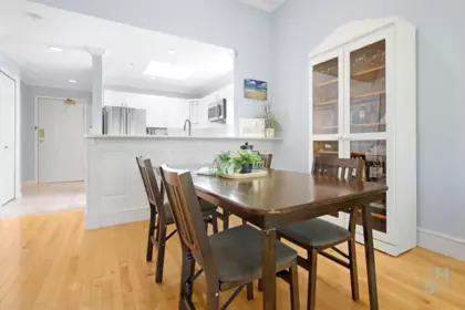 Kitchen Photo of 411 128 W 8th Street, North Vancouver, BC