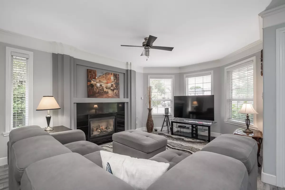 Family Room Photo of 5821 188 Street, Surrey, BC