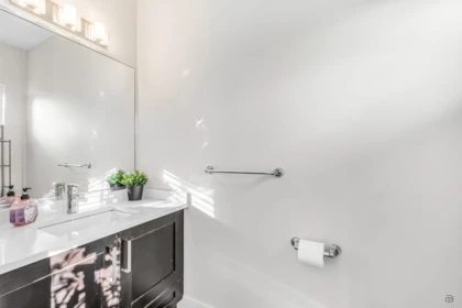 Walk-In Closet Photo of 41 13864 Hyland Road, Surrey, BC