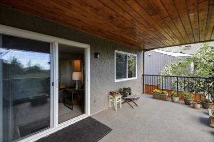 Entry Foyer Photo of 8099 Wiltshire Place, Delta, BC