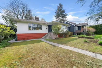 753 E 9th Street, North Vancouver, BC, North Vancouver — Single Family Residence for sale