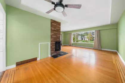 Primary Bedroom Photo of 753 E 9th Street, North Vancouver, BC