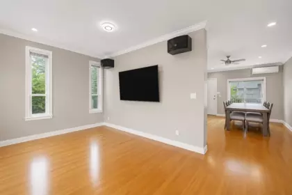4694 Northview Court, Burnaby, BC, Burnaby — Single Family Residence for sale