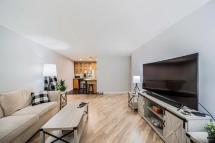 107 3911 Carrigan Court, Burnaby, BC, Burnaby — Apartment/Condo for sale