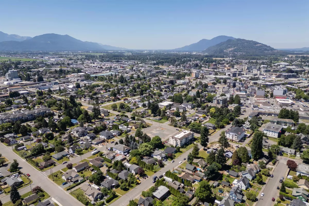 Family Room Photo of 46232 Margaret Avenue, Chilliwack, BC