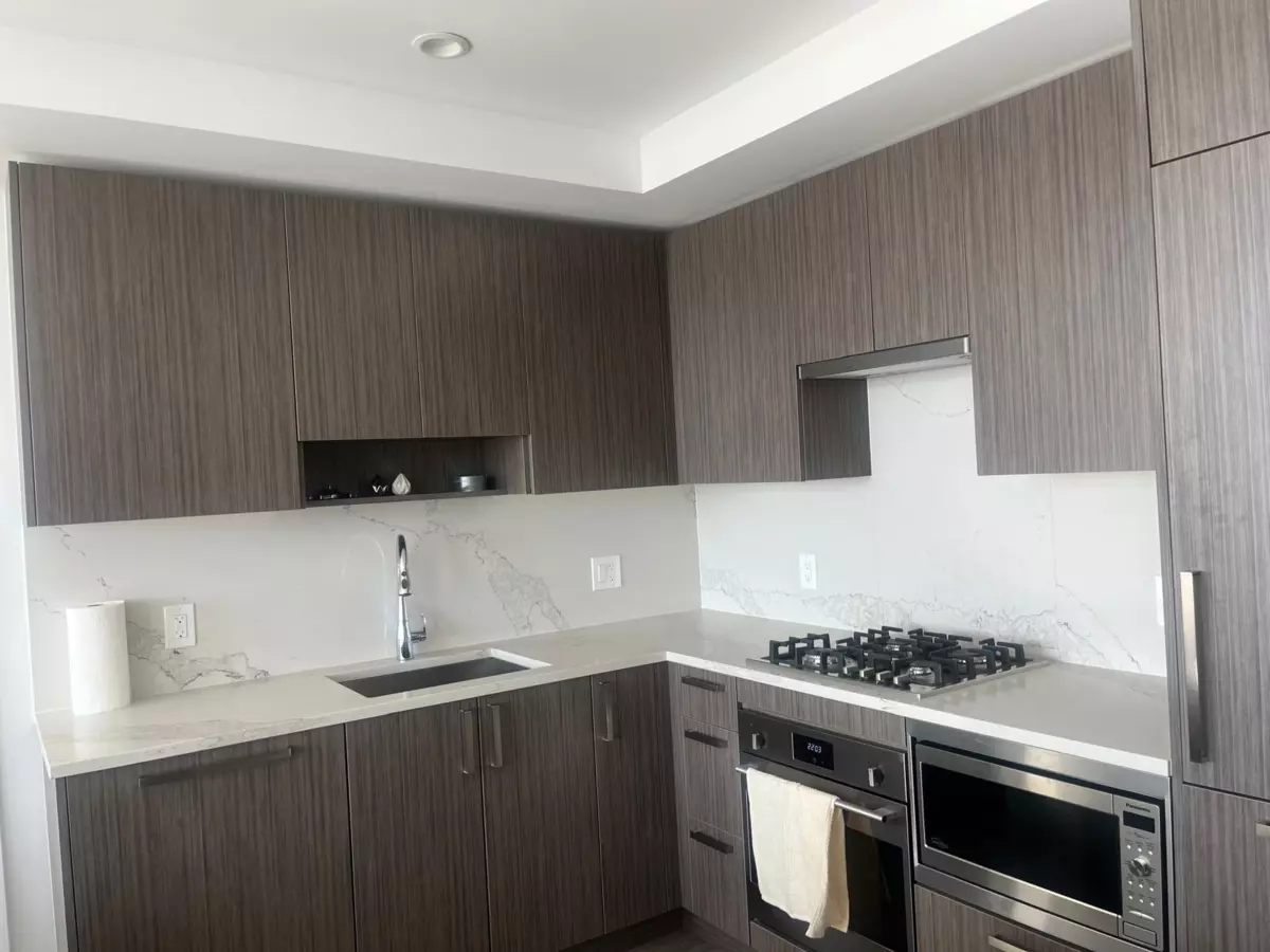 Living Room Photo of 4101 13350 Central Avenue, Surrey, BC