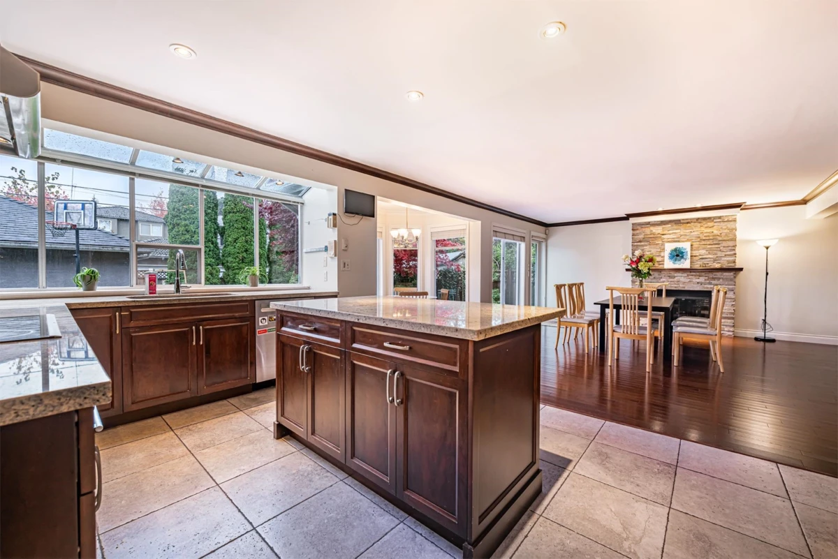 Dining Area Photo of 4570 W 13th Avenue, Vancouver, BC