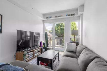 317 422 E 3rd Street, North Vancouver, BC, North vancouver — Apartment/Condo for sale