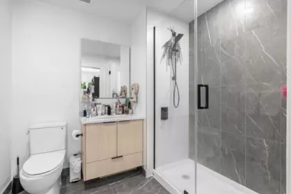 Mudroom Photo of 317 422 E 3rd Street, North Vancouver, BC