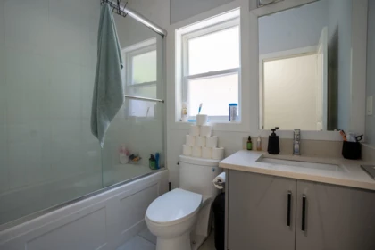 Hallway Photo of 12973 Glengarry Crescent, Surrey, BC