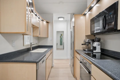 Office / Den Photo of 202 1867 W 3rd Avenue, Vancouver, BC