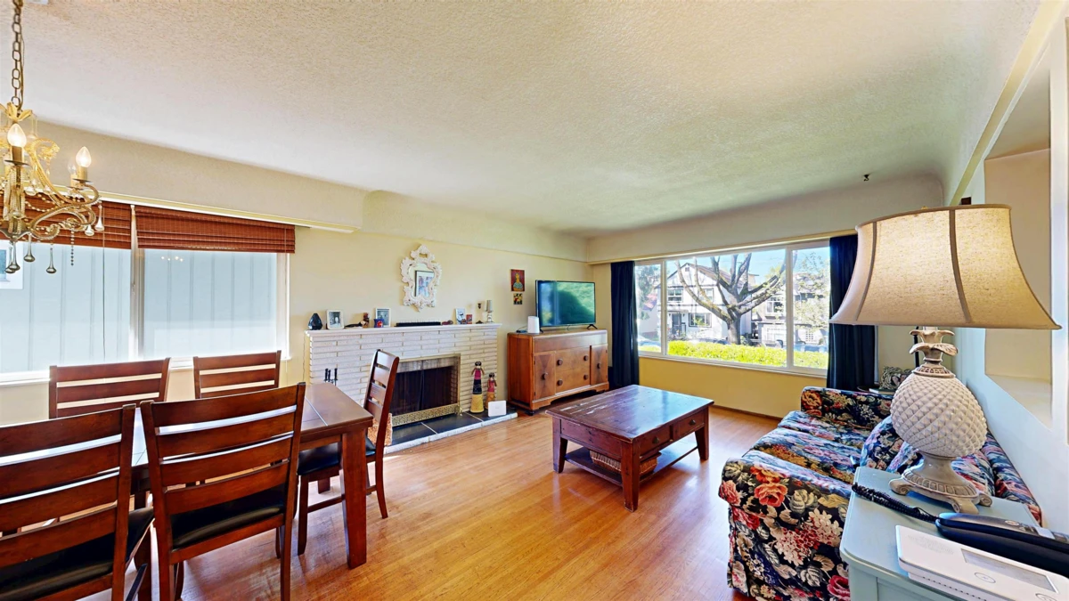 Family Room Photo of 3752 Beatrice Street, Vancouver, BC