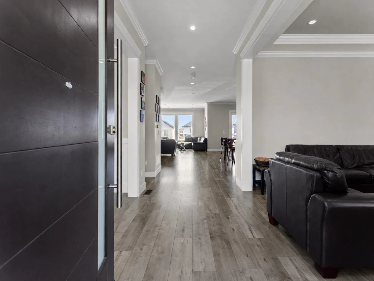Living Room Photo of 20546 70 Avenue, Langley, BC