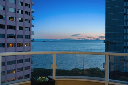 Outdoor Deck Photo of 503 2203 Bellevue Avenue, West Vancouver, BC