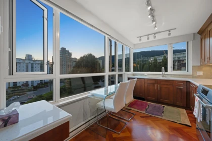 Primary Bedroom Photo of 503 2203 Bellevue Avenue, West Vancouver, BC