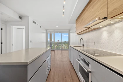 Kitchen Island Photo of 2011 13428 105 Avenue, Surrey, BC