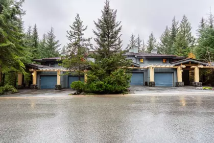 Outdoor Kitchen Photo of 5 2240 Nordic Drive, Whistler, BC