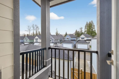 Primary Bathroom Photo of 17126 1 Avenue, Surrey, BC