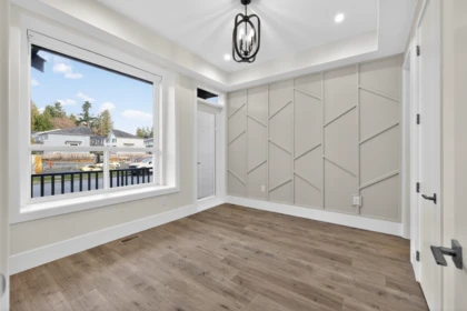 Walk-In Closet Photo of 17126 1 Avenue, Surrey, BC