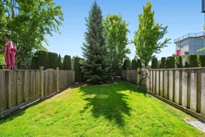 Backyard Photo of 2 3303 Rosemary Heights Crescent, Surrey, BC