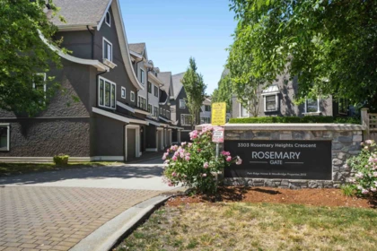 Hallway Photo of 2 3303 Rosemary Heights Crescent, Surrey, BC