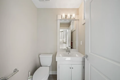 Primary Bathroom Photo of 2 3303 Rosemary Heights Crescent, Surrey, BC