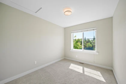 Walk-In Closet Photo of 2 3303 Rosemary Heights Crescent, Surrey, BC