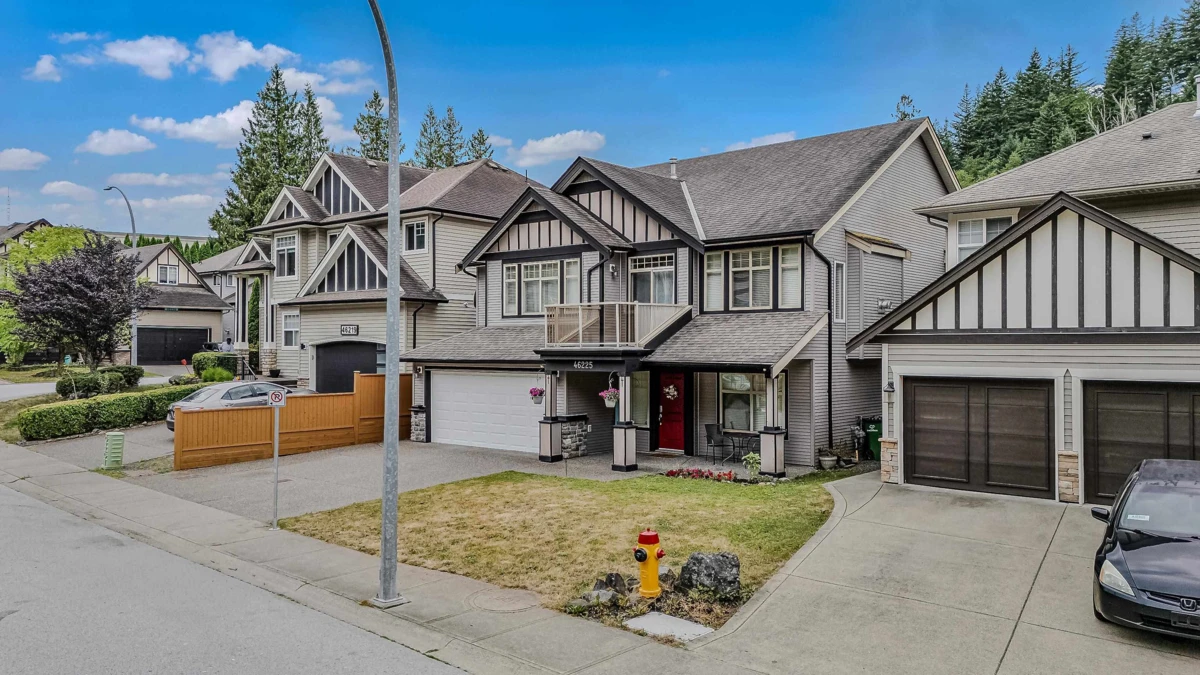 Living Room Photo of 46225 Kermode Crescent, Chilliwack, BC