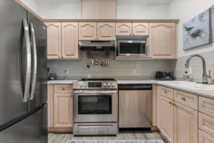 Breakfast Nook Photo of 207 45770 Spadina Avenue, Chilliwack, BC