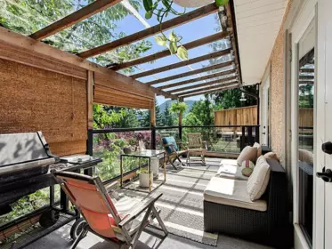 Breakfast Nook Photo of 1211 Miller Road, Bowen Island, BC