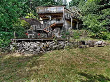 Front Yard Photo of 1211 Miller Road, Bowen Island, BC