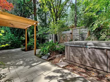 Hot Tub / Spa Photo of 1211 Miller Road, Bowen Island, BC