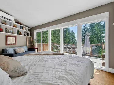 Powder Room Photo of 1211 Miller Road, Bowen Island, BC