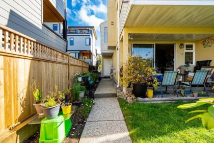 238 W 4th Street, North Vancouver, BC, North Vancouver — Triplex for sale