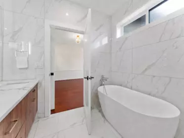 Guest Bathroom Photo of 2719 E 46th Avenue, Vancouver, BC