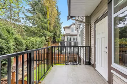 Powder Room Photo of 20 7090 180 Street, Surrey, BC