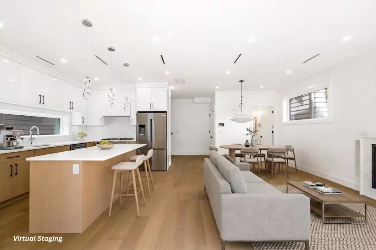 Dining Area Photo of 2 950 W 17th Avenue, Vancouver, BC