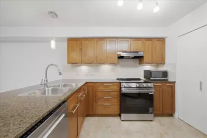 103 19673 Meadow Gardens Way, Pitt Meadows, BC, Pitt Meadows — Apartment/Condo for sale