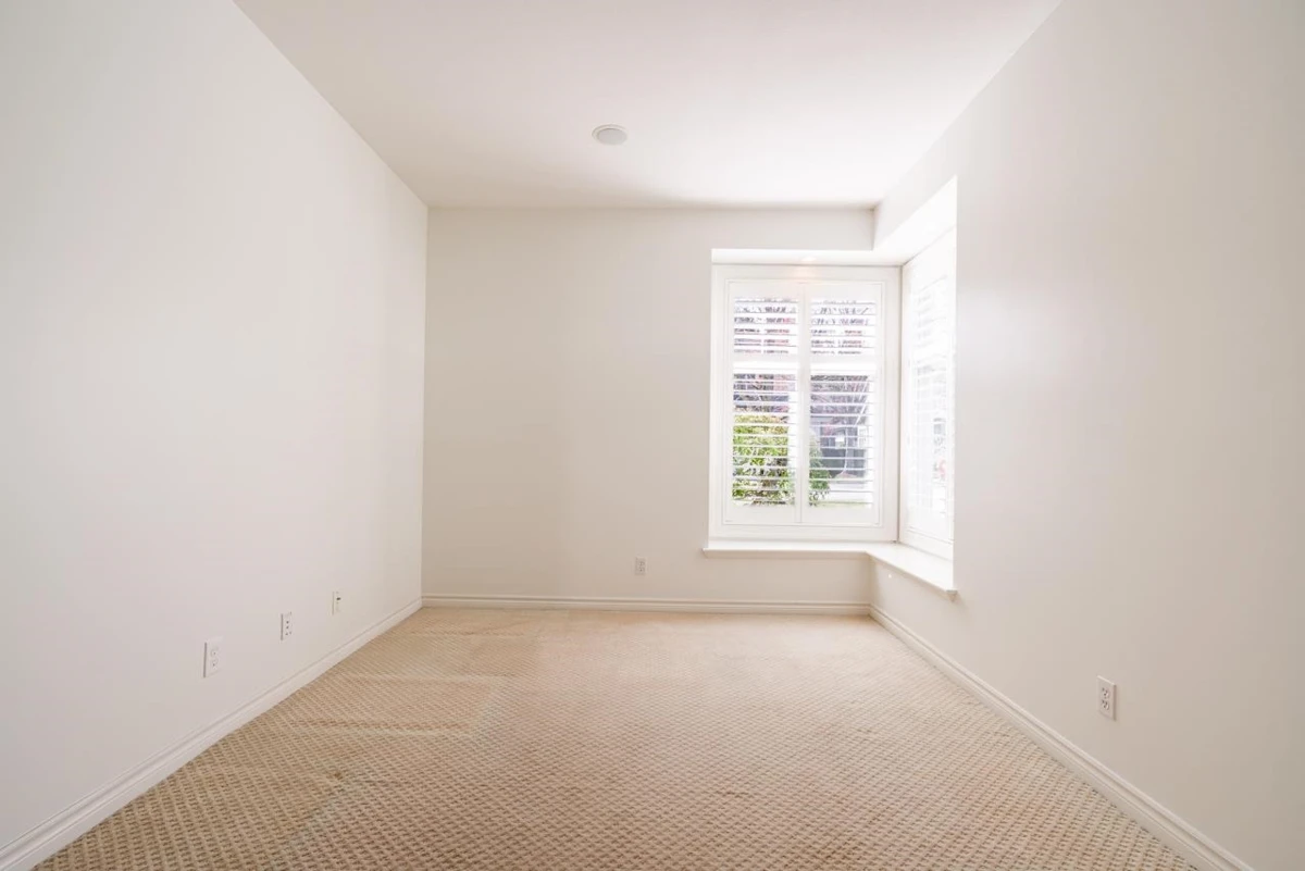 Dining Area Photo of 73 15715 34 Avenue, Surrey, BC