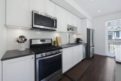 Breakfast Nook Photo of 7 16357 15 Avenue, Surrey, BC