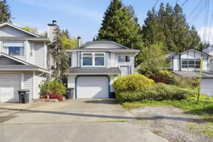 4057 Marine Drive, Burnaby, BC, Burnaby — Half Duplex for sale
