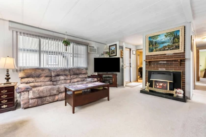 Breakfast Nook Photo of 43 31313 Livingstone Avenue, Abbotsford, BC