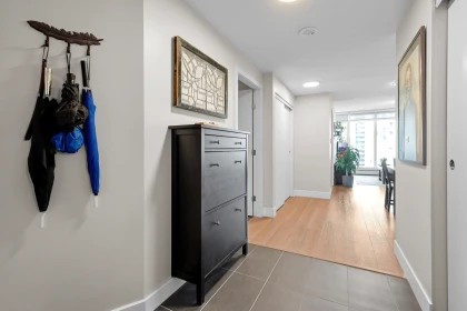 907 175 W 2nd Street, North Vancouver, BC, North Vancouver — Apartment/Condo for sale