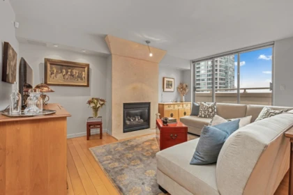 1404 819 Hamilton Street, Vancouver, BC, Vancouver — Apartment/Condo for sale
